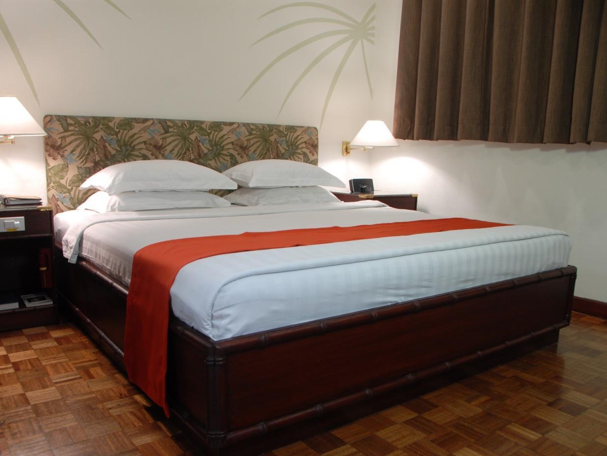 Oasis Hotel Angeles Zewnętrze zdjęcie