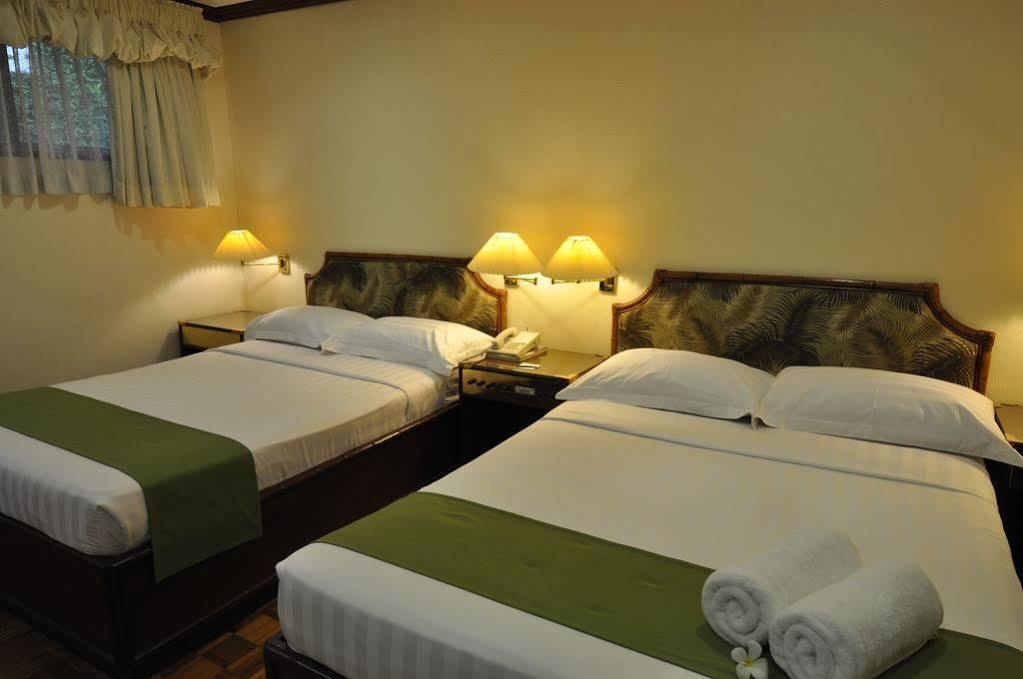 Oasis Hotel Angeles Zewnętrze zdjęcie