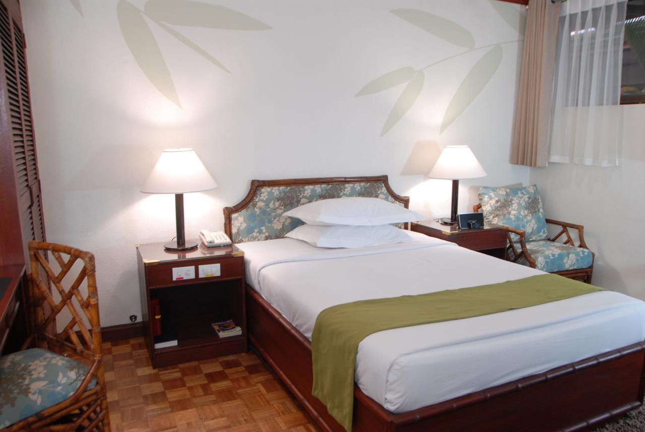 Oasis Hotel Angeles Zewnętrze zdjęcie
