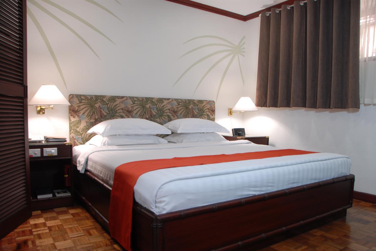 Oasis Hotel Angeles Zewnętrze zdjęcie