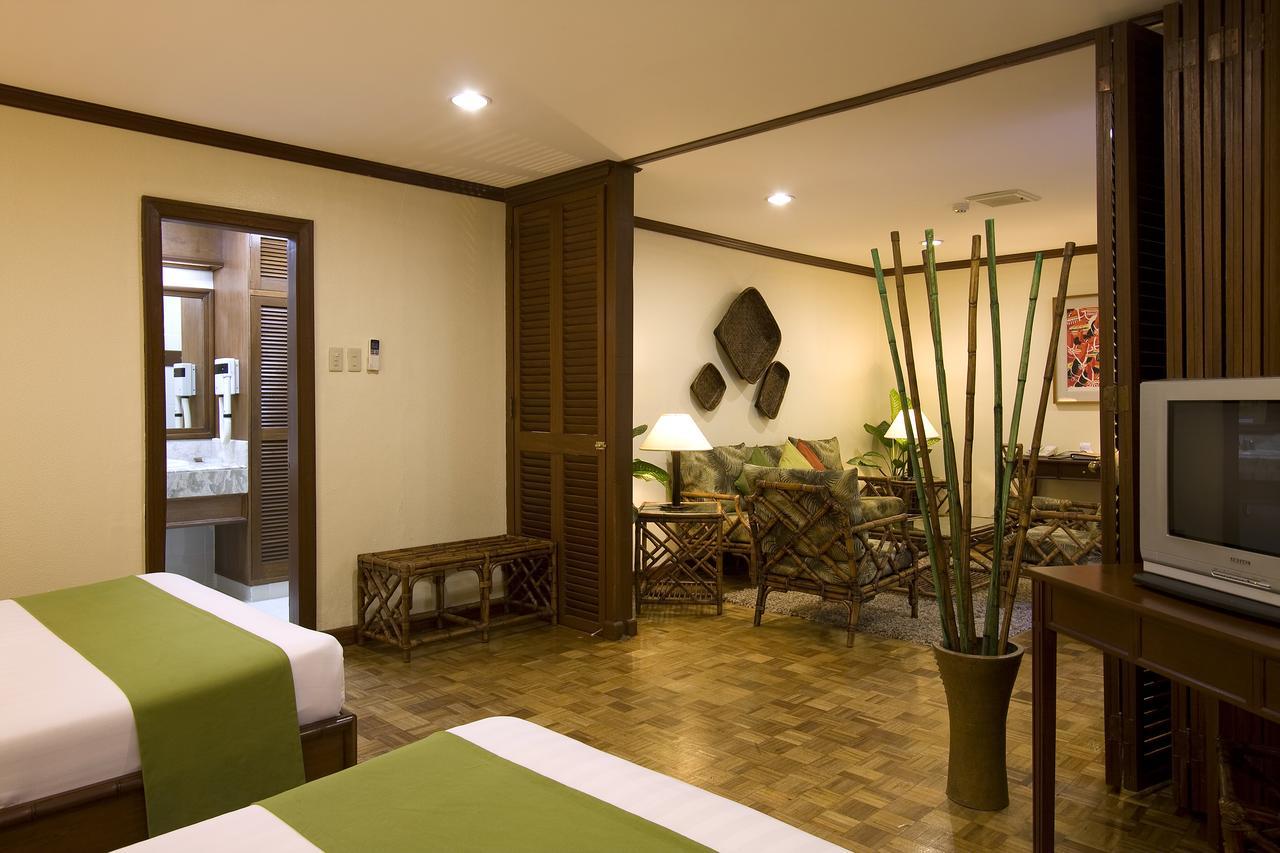 Oasis Hotel Angeles Zewnętrze zdjęcie
